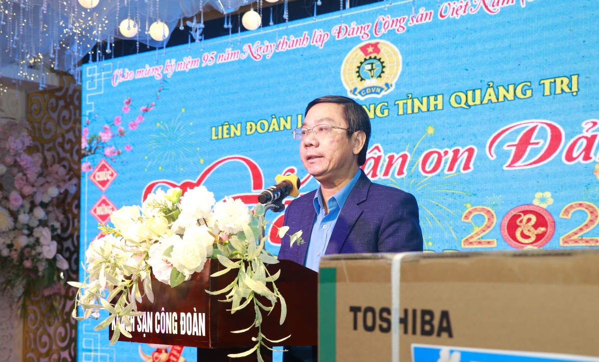 Tết sum vầy tại Quảng Trị: Thắp lửa yêu thương cho lao động khó khăn