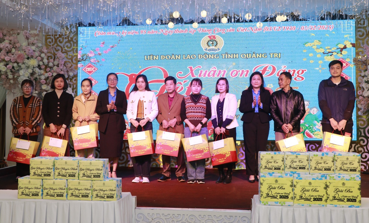 Tết sum vầy tại Quảng Trị: Thắp lửa yêu thương cho lao động khó khăn