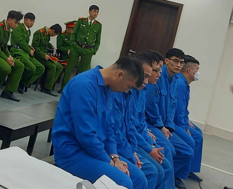 Vụ 7 nhân viên VinFast trộm phế liệu nhà máy đã xét xử với mức án ra sao? Vụ 7 nhân viên VinFast trộm phế liệu nhà máy đã xét xử với mức án ra sao?