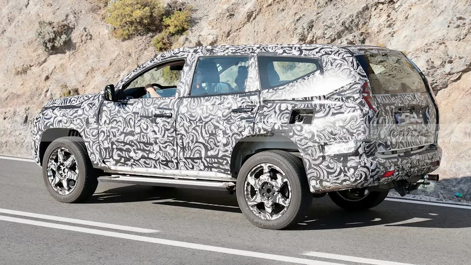 Lộ diện Mitsubishi Pajero Sport 2026, dự kiến ra mắt vào cuối năm Lộ diện Mitsubishi Pajero Sport 2026, dự kiến ra mắt vào cuối năm