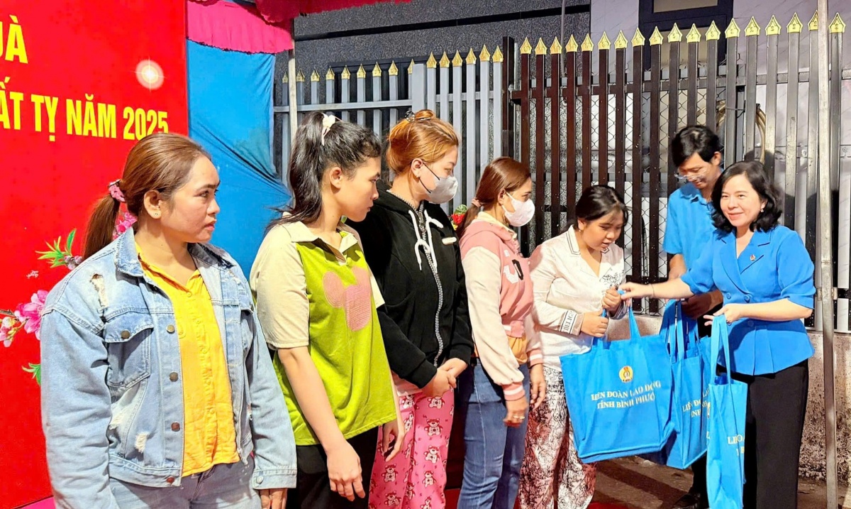 LĐLĐ Bình Phước: Tất cả đoàn viên, người lao động đều có Tết LĐLĐ Bình Phước: Tất cả đoàn viên, người lao động đều có Tết