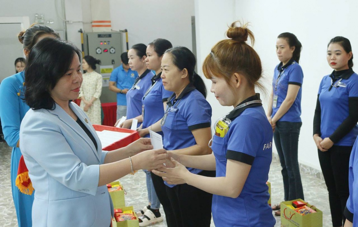 LĐLĐ Bình Phước: Tất cả đoàn viên, người lao động đều có Tết LĐLĐ Bình Phước: Tất cả đoàn viên, người lao động đều có Tết