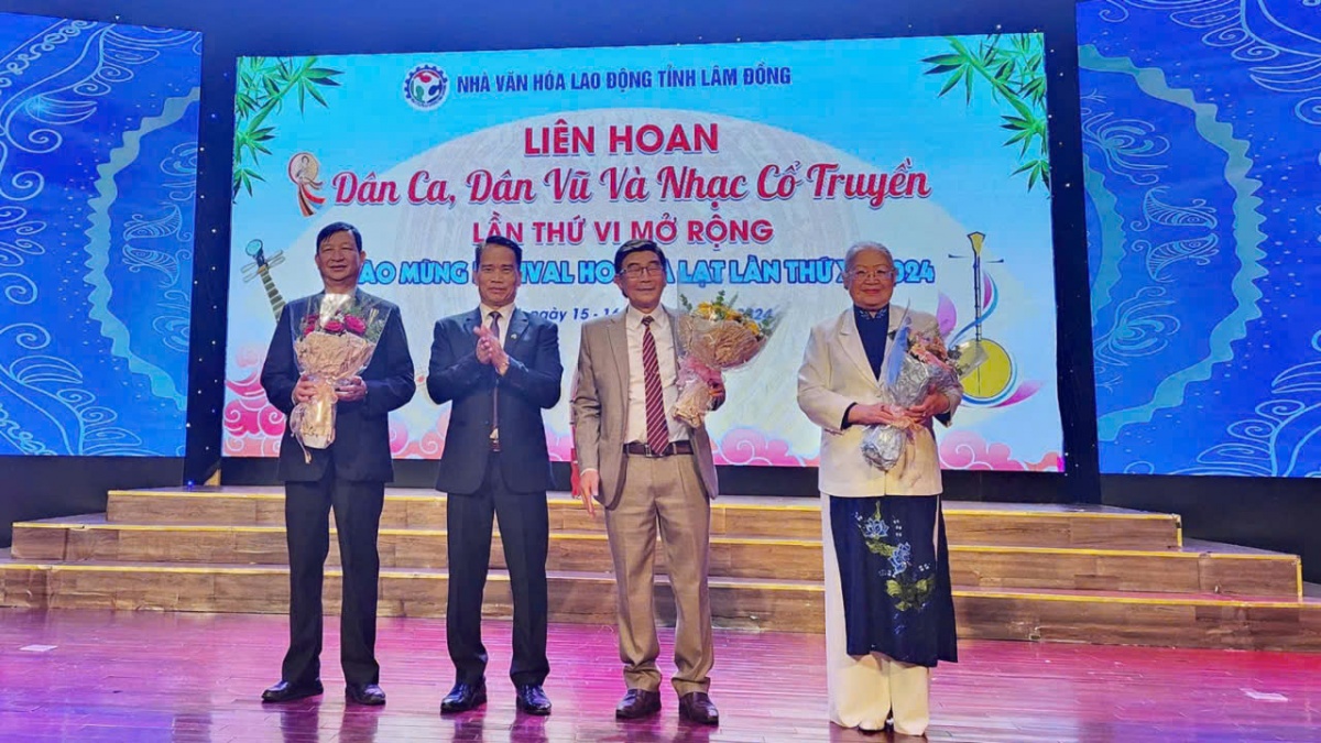 Nhà Văn hóa Lao động tỉnh Lâm Đồng: Vững bước sau gần 10 năm tự chủ Nhà Văn hóa Lao động tỉnh Lâm Đồng: Vững bước sau gần 10 năm tự chủ