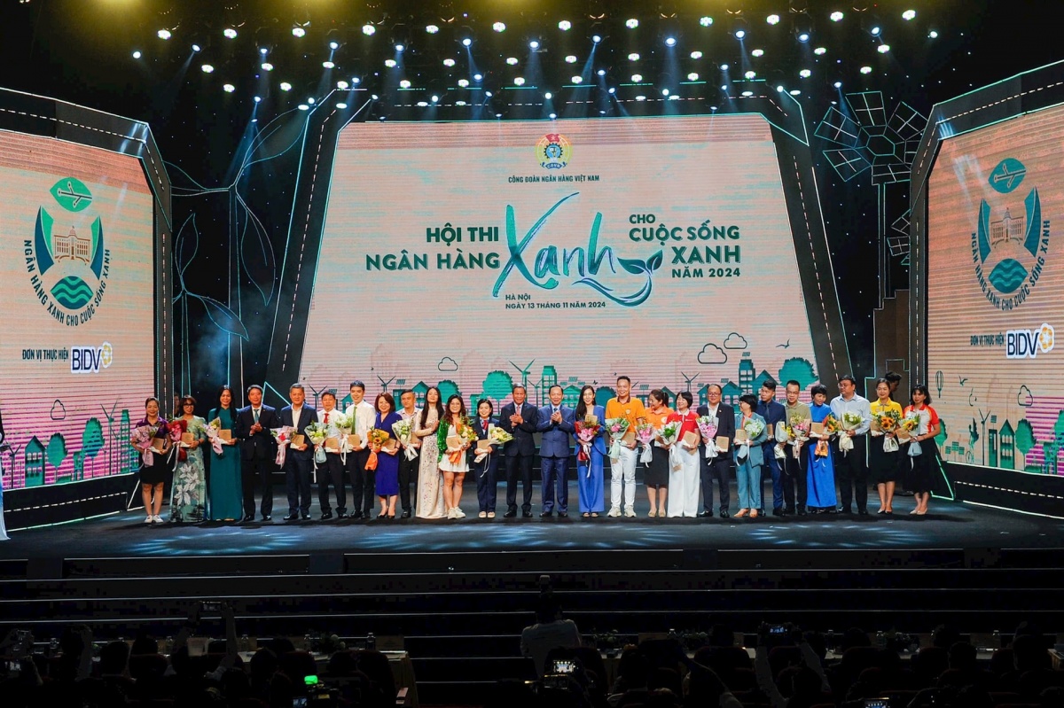 Công đoàn Ngân hàng Việt Nam: Gắn kết đoàn viên, thúc đẩy phát triển ngành Công đoàn Ngân hàng Việt Nam: Gắn kết đoàn viên, thúc đẩy phát triển ngành