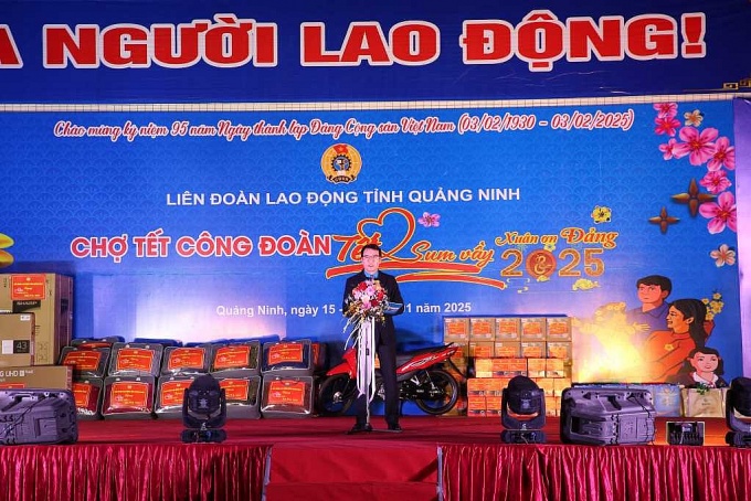 LĐLĐ tỉnh Quảng Ninh: “Tất cả đoàn viên, người lao động đều có Tết” LĐLĐ tỉnh Quảng Ninh: “Tất cả đoàn viên, người lao động đều có Tết”