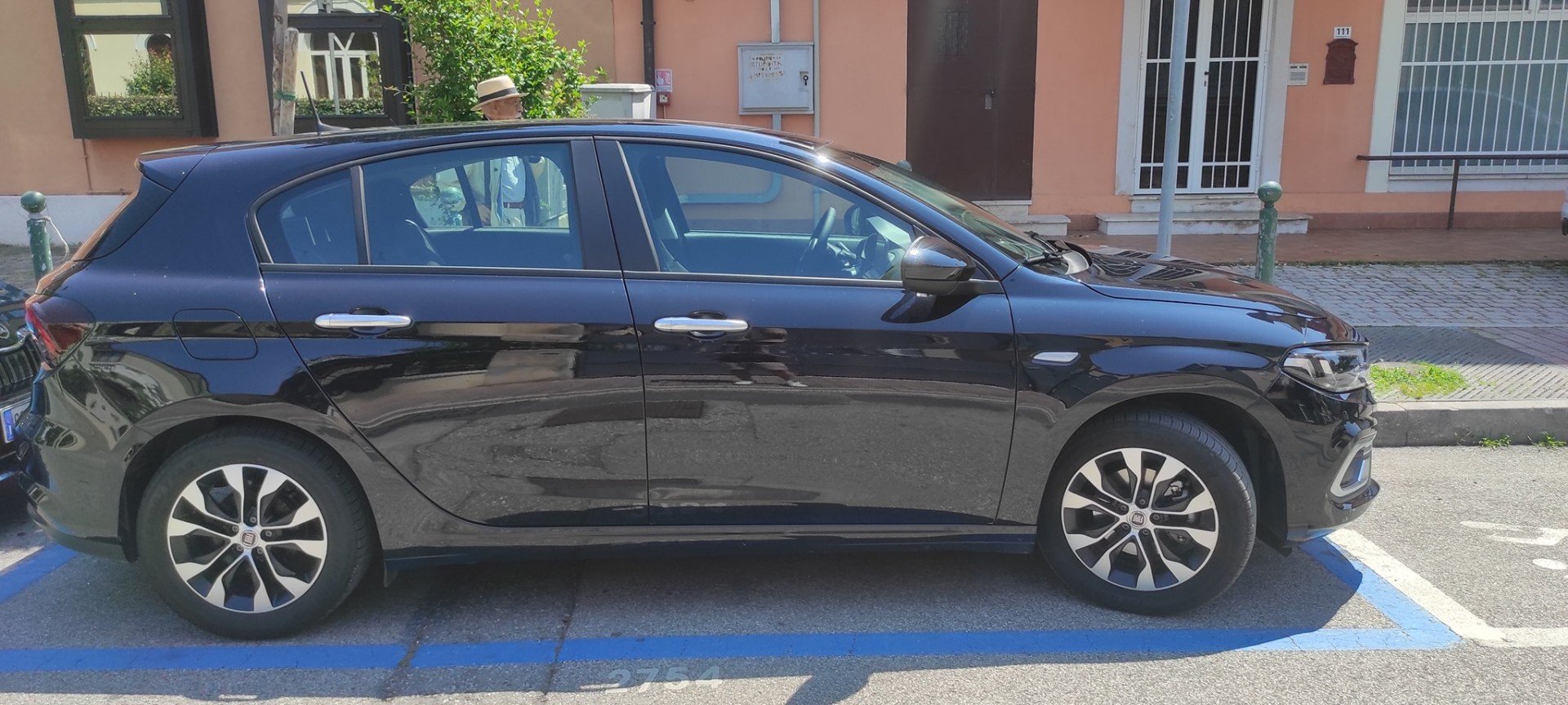 Kinh nghiệm thuê xe và tự lái xe ở Ý (phần 2) Kinh nghiệm thuê xe và tự lái xe ở Ý (phần 2)