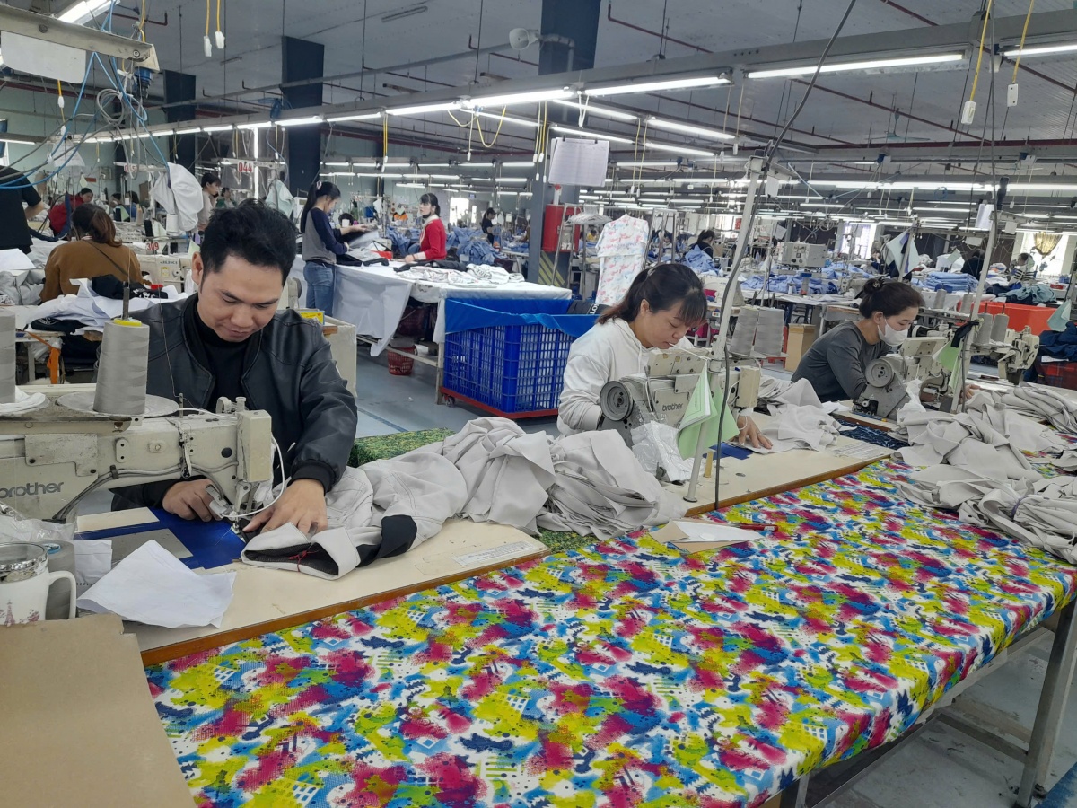 Vinh danh những người tiên phong, dẫn đường cho sự phát triển Vinh danh những người tiên phong, dẫn đường cho sự phát triển