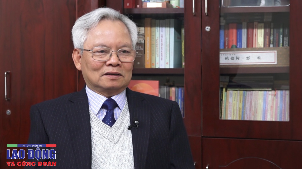 Vinh danh những người tiên phong, dẫn đường cho sự phát triển Vinh danh những người tiên phong, dẫn đường cho sự phát triển