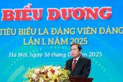 Biểu tượng của sức mạnh lao động và lý tưởng đảng viên trong thời đại mới
