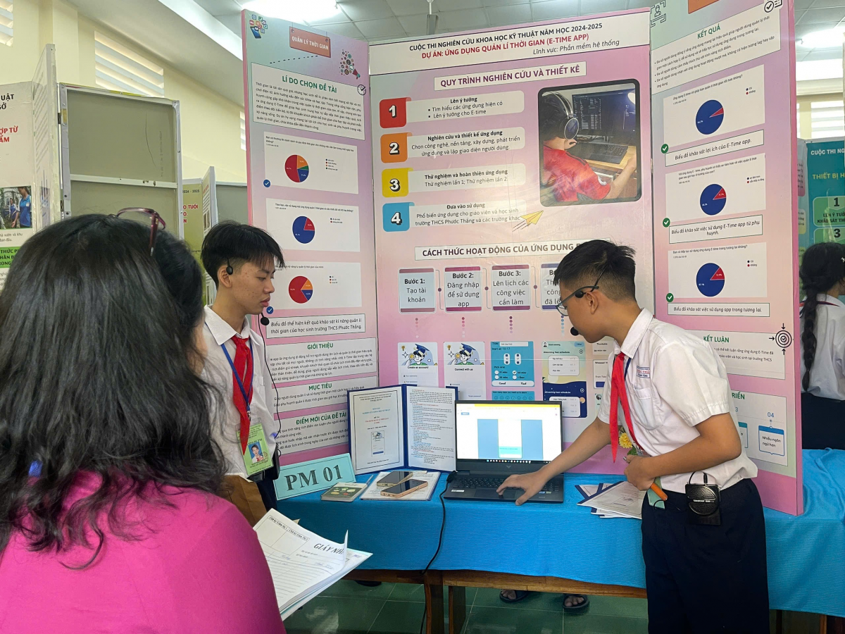 Khúc khải hoàn được viết bằng tình thương Khúc khải hoàn được viết bằng tình thương