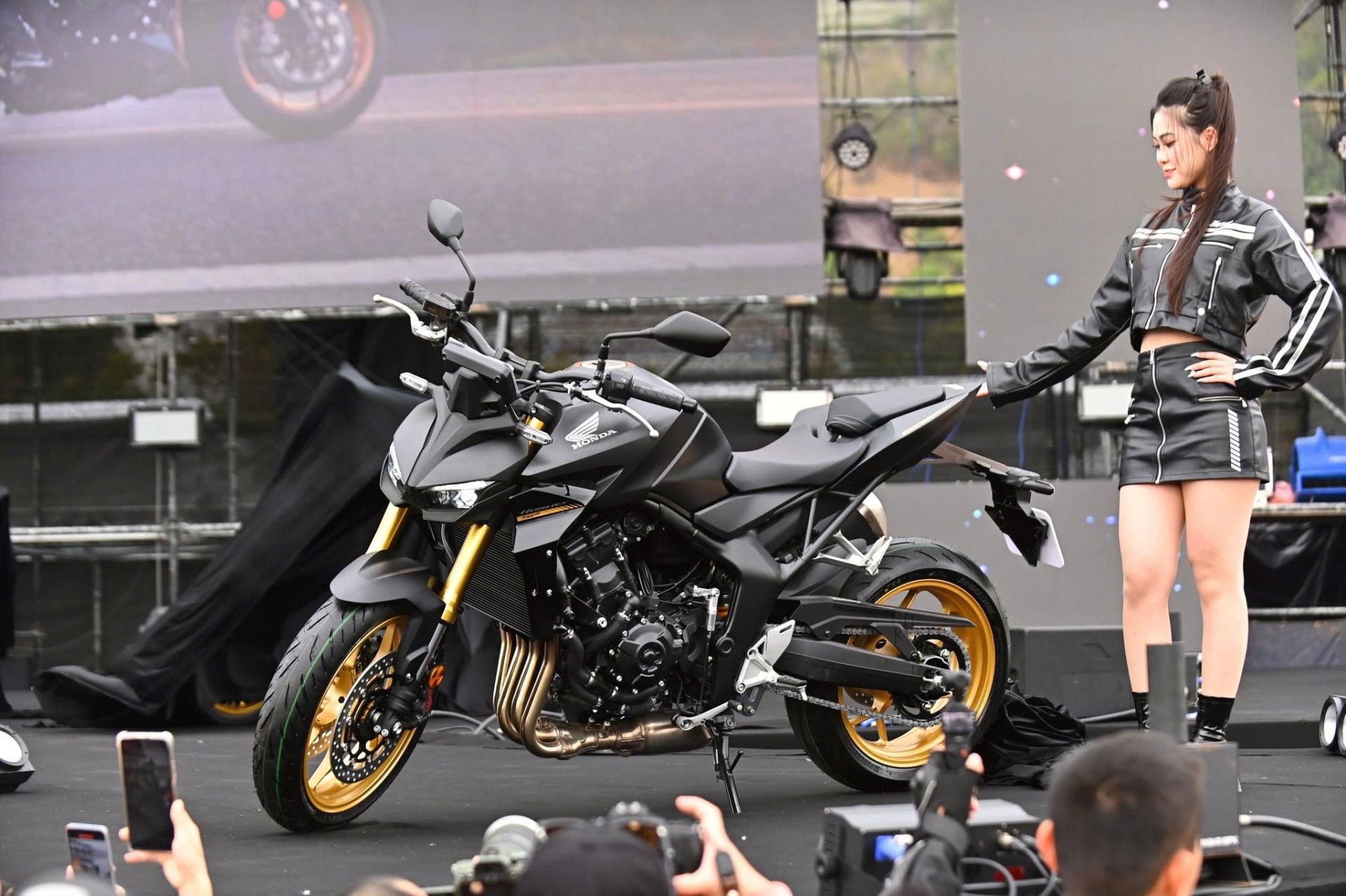 Ra mắt 5 mẫu xe Honda Ra mắt 5 mẫu xe Honda