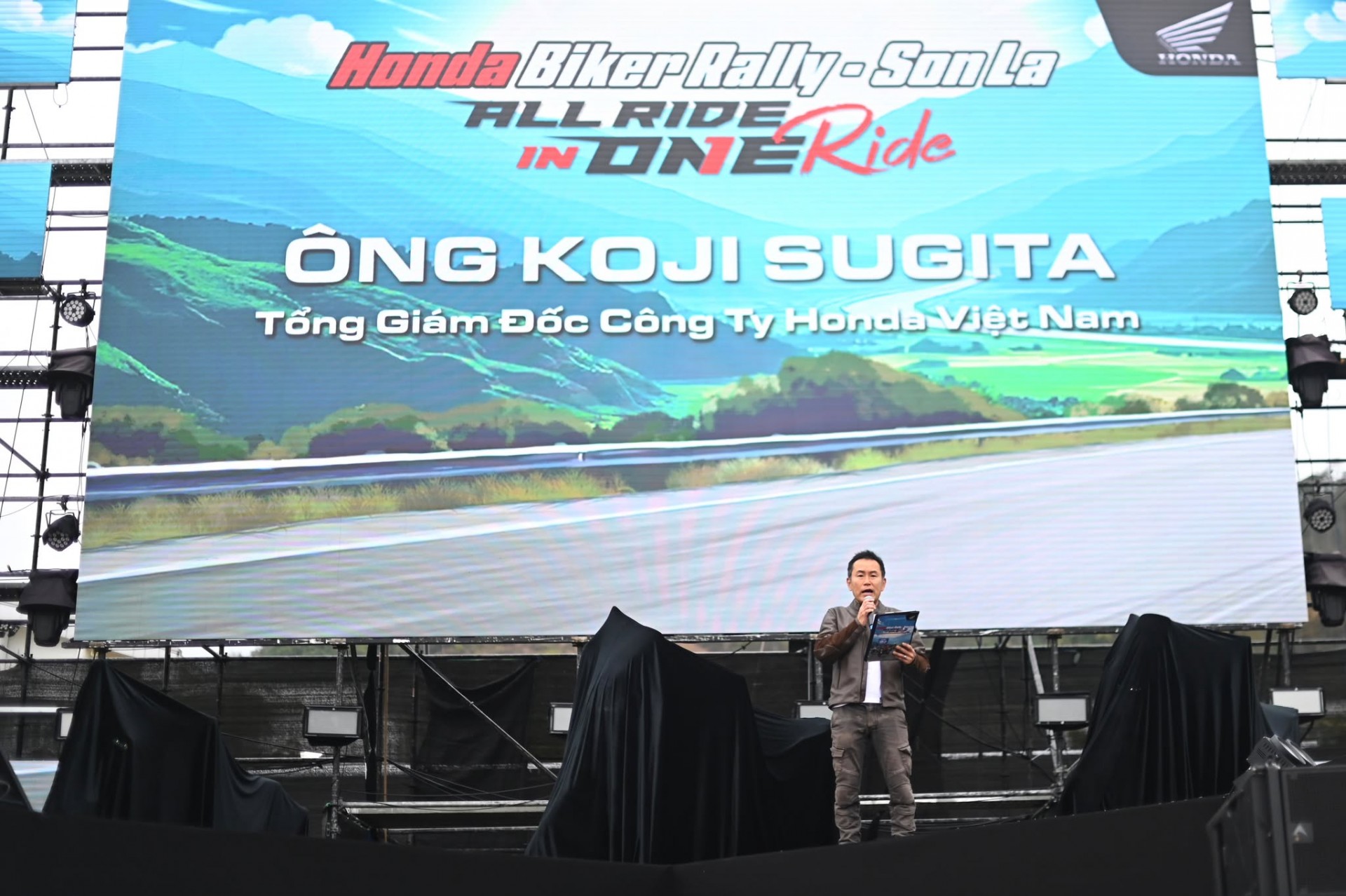 Ra mắt 5 mẫu xe Honda Ra mắt 5 mẫu xe Honda