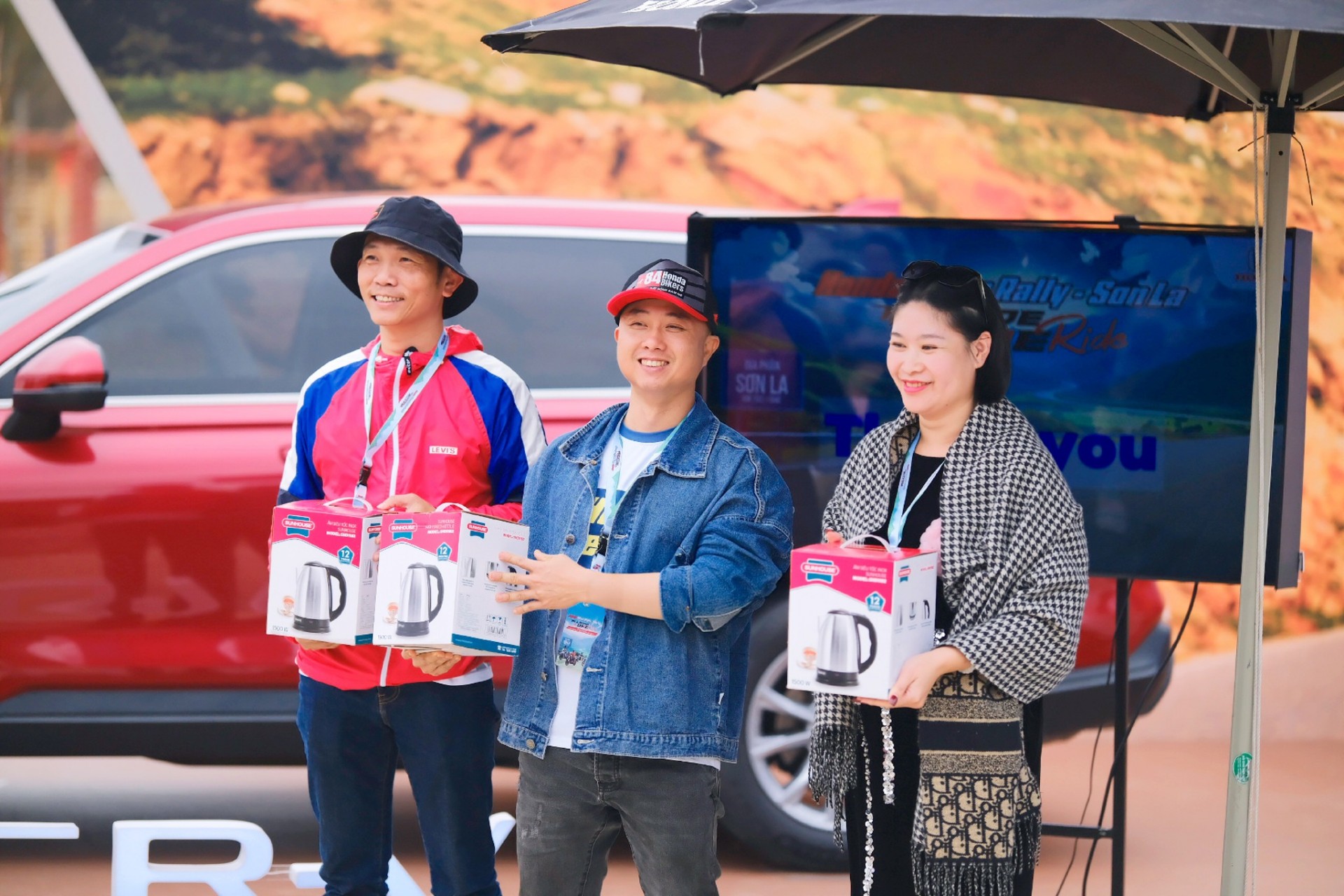 Honda Biker Rally - Sơn La, bữa tiệc cảm xúc của những chủ xe Honda Honda Biker Rally - Sơn La, bữa tiệc cảm xúc của những chủ xe Honda