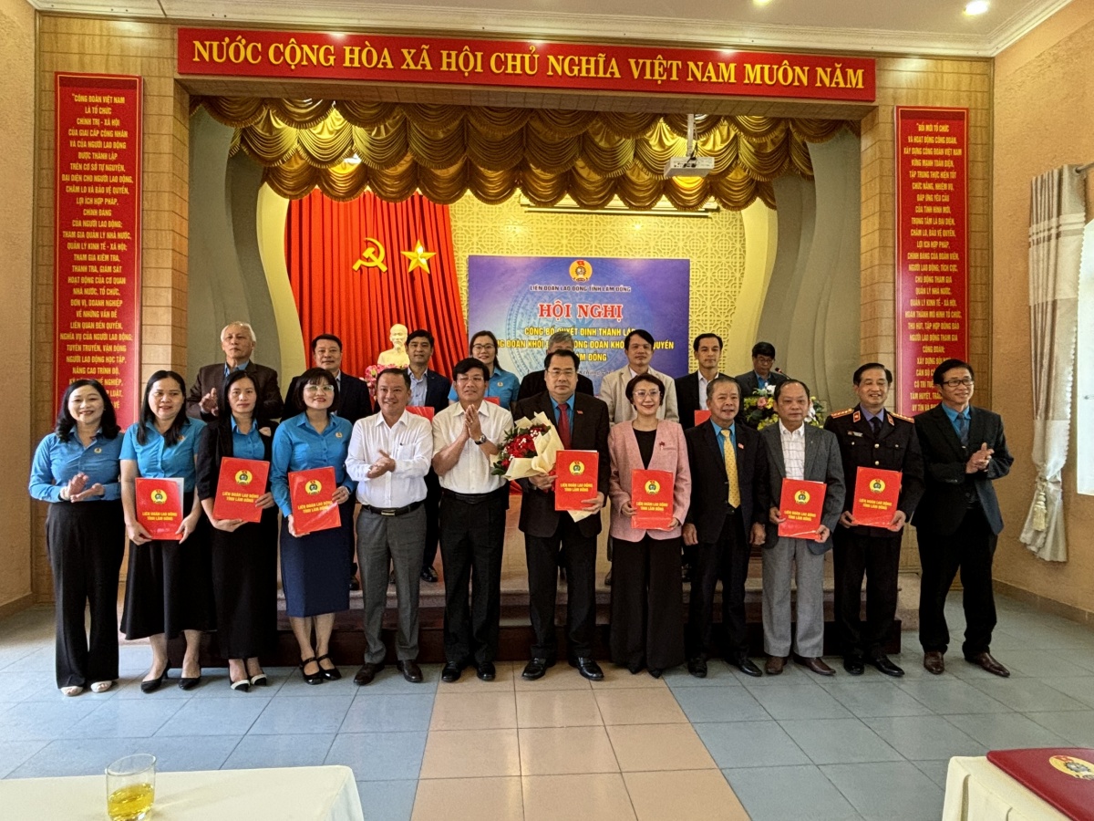 Sắp xếp bộ máy của tổ chức Công đoàn tinh gọn để hoạt động hiệu quả hơn Sắp xếp bộ máy của tổ chức Công đoàn tinh gọn để hoạt động hiệu quả hơn