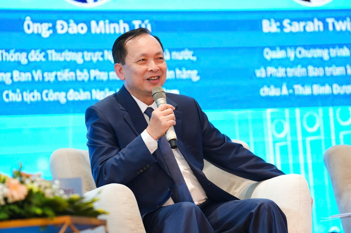 Công đoàn Ngân hàng: Đồng hành cùng phụ nữ đổi mới, sáng tạo trong kỷ nguyên số Công đoàn Ngân hàng: Đồng hành cùng phụ nữ đổi mới, sáng tạo trong kỷ nguyên số