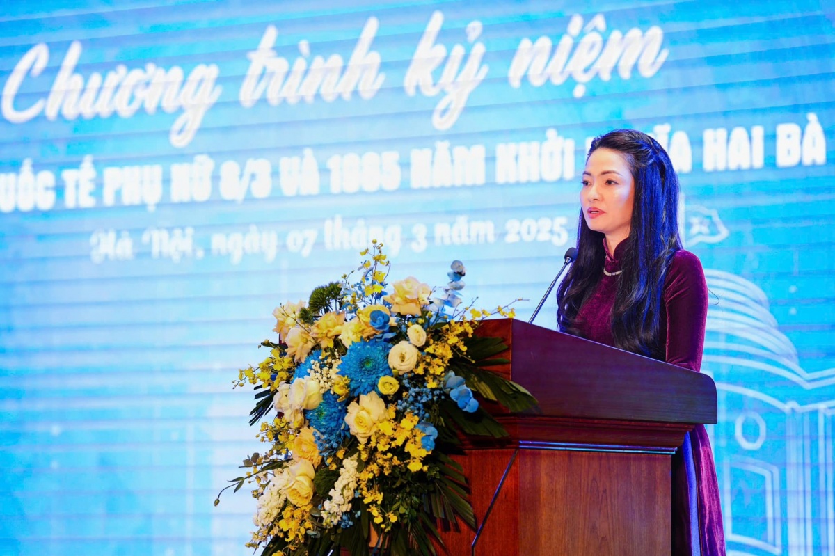 Công đoàn Ngân hàng: Đồng hành cùng phụ nữ đổi mới, sáng tạo trong kỷ nguyên số Công đoàn Ngân hàng: Đồng hành cùng phụ nữ đổi mới, sáng tạo trong kỷ nguyên số