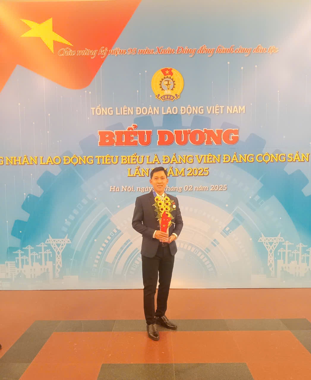 Anh Nguyễn Minh Thanh- công nhân thích sáng tạo Anh Nguyễn Minh Thanh- công nhân thích sáng tạo