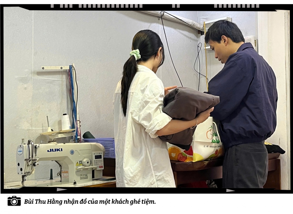 Nét xưa dáng nay: Người sửa chữa quần áo thời hiện đại