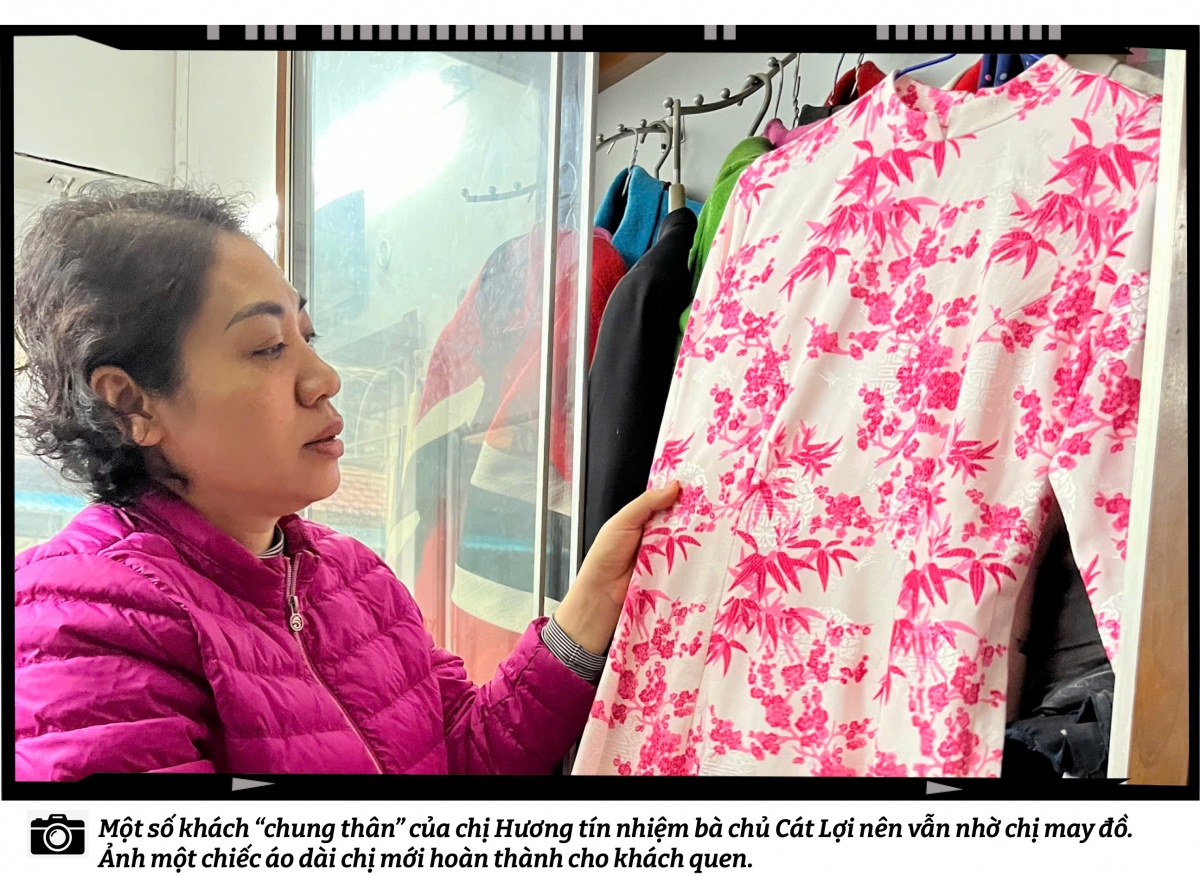 Nét xưa dáng nay: Người sửa chữa quần áo thời hiện đại