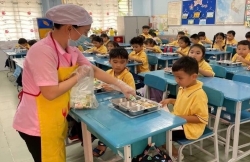 Tấm lòng của cô bảo mẫu Nguyễn Thị Mỹ Hiền