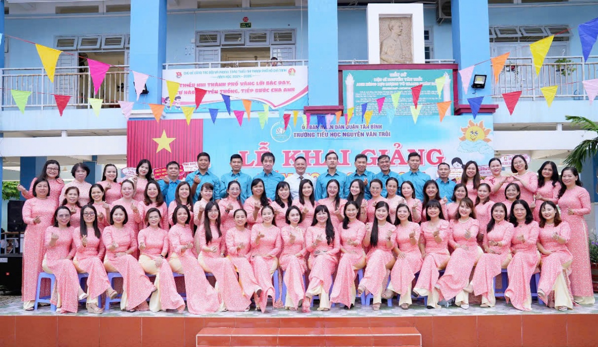 Công đoàn vững mạnh – điểm tựa của thầy cô Trường Tiểu học Nguyễn Văn Trỗi Công đoàn vững mạnh – điểm tựa của thầy cô Trường Tiểu học Nguyễn Văn Trỗi