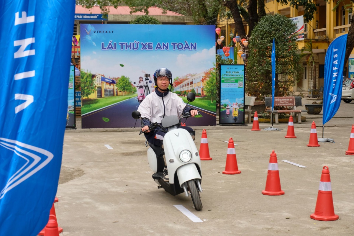 Chương trình “Phủ Xanh Trường Học” truyền cảm hứng sống xanh cho hàng vạn học sinh cả nước