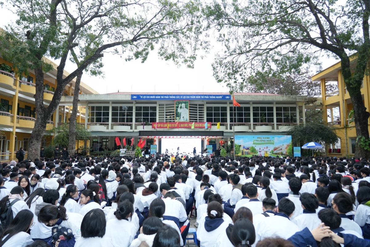 Chương trình “Phủ Xanh Trường Học” truyền cảm hứng sống xanh cho hàng vạn học sinh cả nước