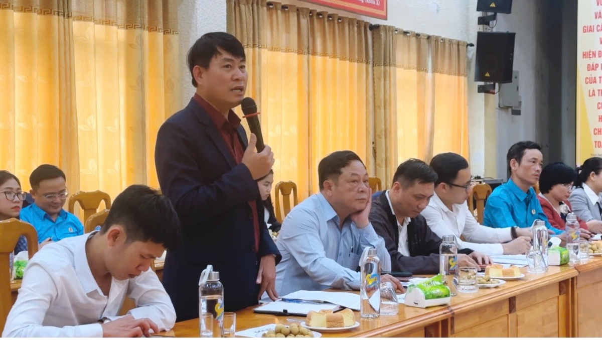 Đồng chí Đinh Viết Văn Hải, Chủ tịch Nghiệp đoàn hướng dẫn viên du lịch Đà Nẵng khẳng định khó xác định thu nhập của một hướng dẫn viên du lịch làm cơ sở đóng đoàn phí công đoàn. Ảnh: Phan Nguyên