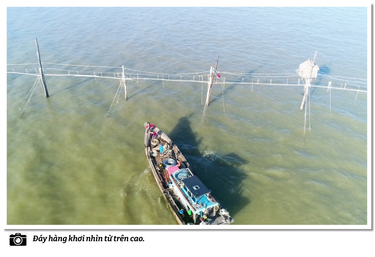 Thợ đóng đáy hàng khơi: Những người treo mình trên sóng gió
