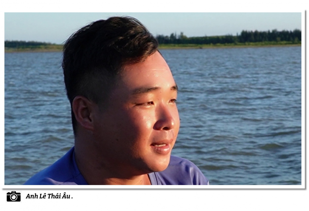 Thợ đóng đáy hàng khơi: Những người treo mình trên sóng gió