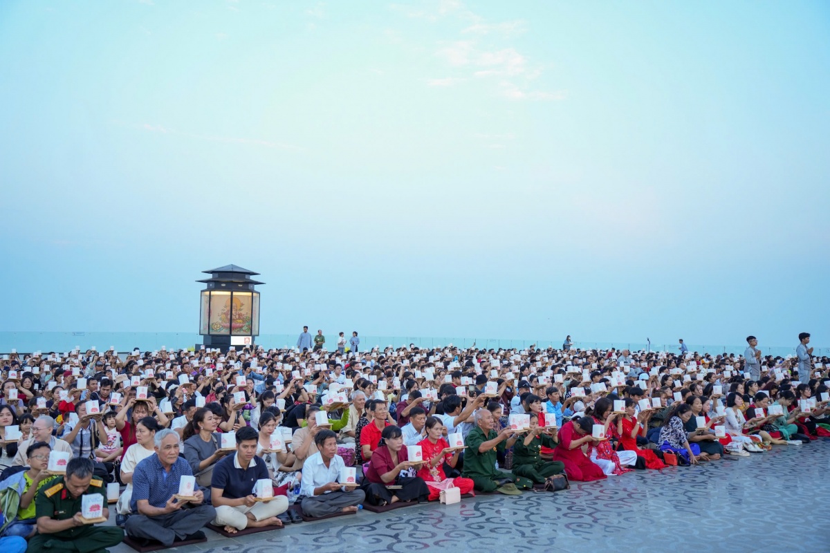 Núi Bà Đen đón Trung tướng Phạm Tuân và hơn 100 cựu chiến binh về lại chiến trường xưa Núi Bà Đen đón Trung tướng Phạm Tuân và hơn 100 cựu chiến binh về lại chiến trường xưa