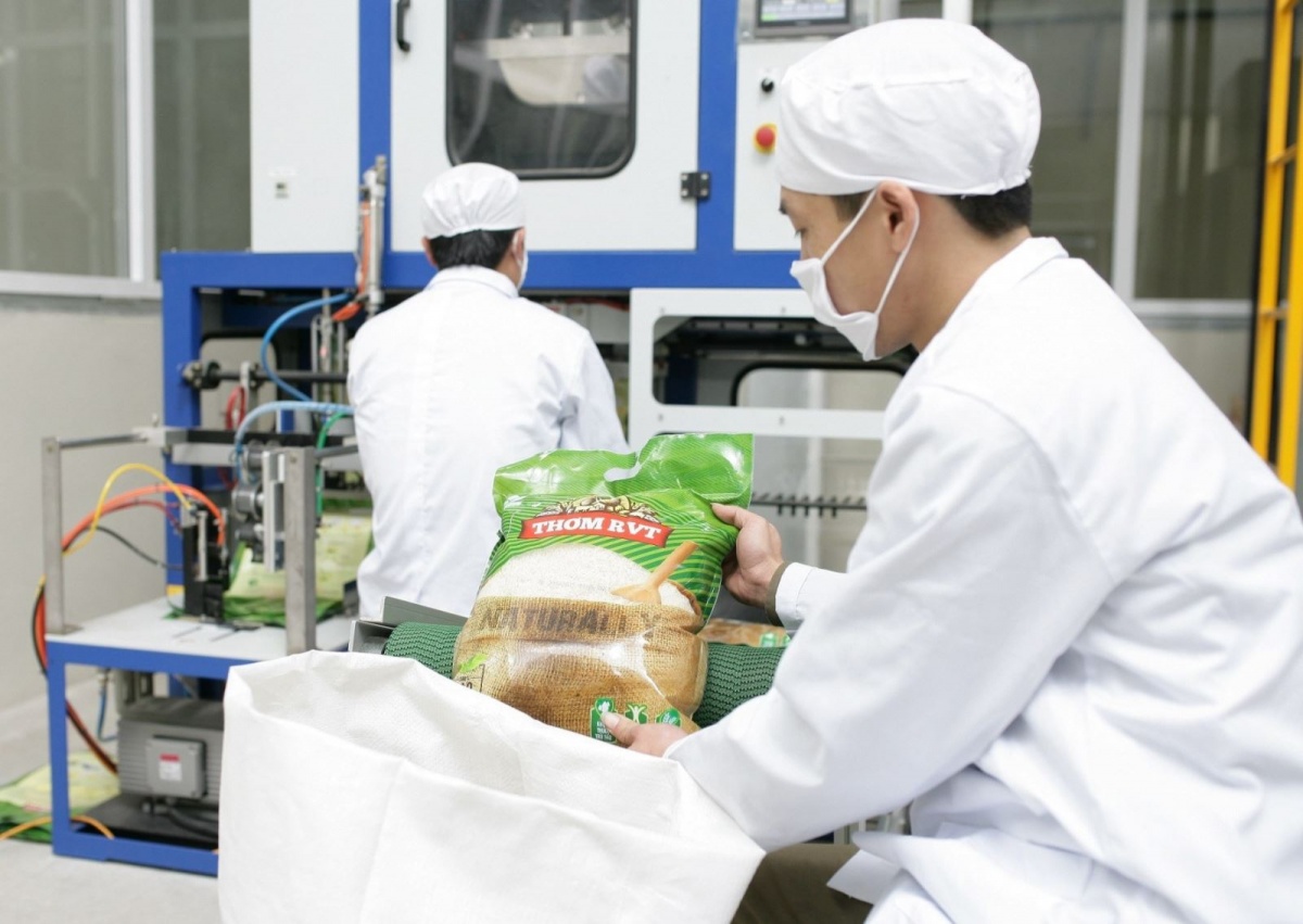 Công đoàn đồng hành cùng kinh tế tư nhân phát triển bền vững Công đoàn đồng hành cùng kinh tế tư nhân phát triển bền vững