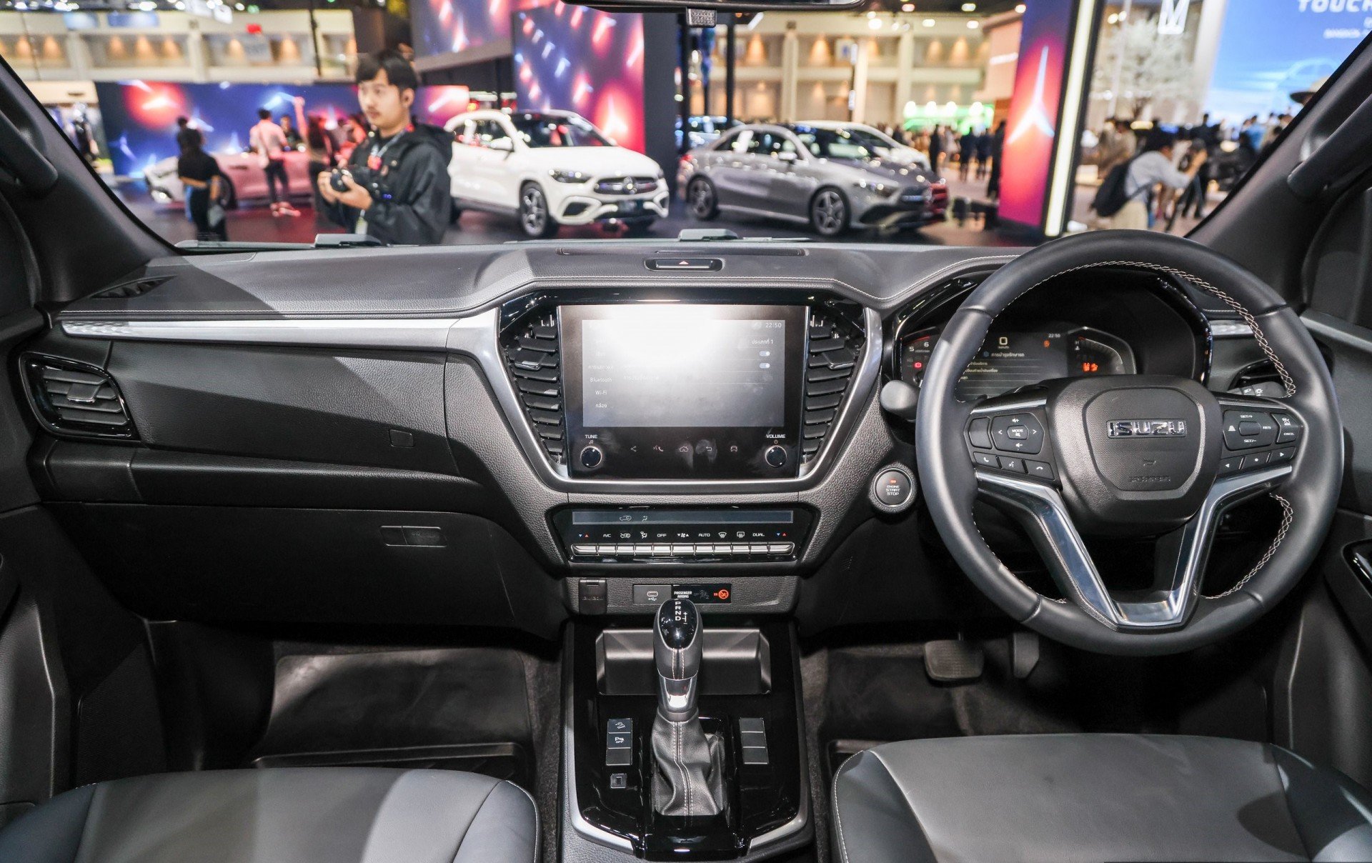 Bộ đôi Isuzu D-Max và Mu-X 2025 được trang bị động cơ 2.2L hoàn toàn mới