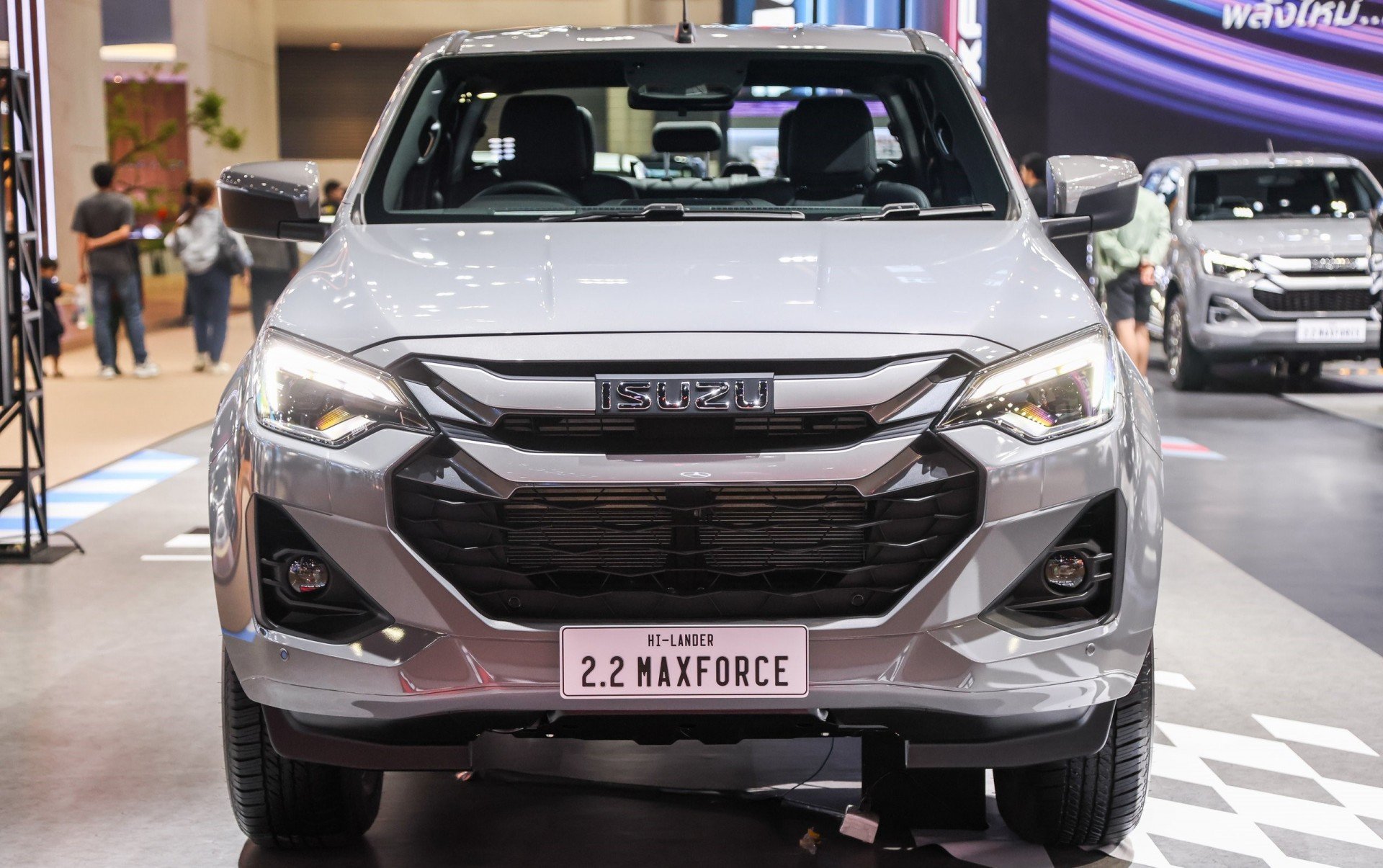 Bộ đôi Isuzu D-Max và Mu-X 2025 được trang bị động cơ 2.2L hoàn toàn mới