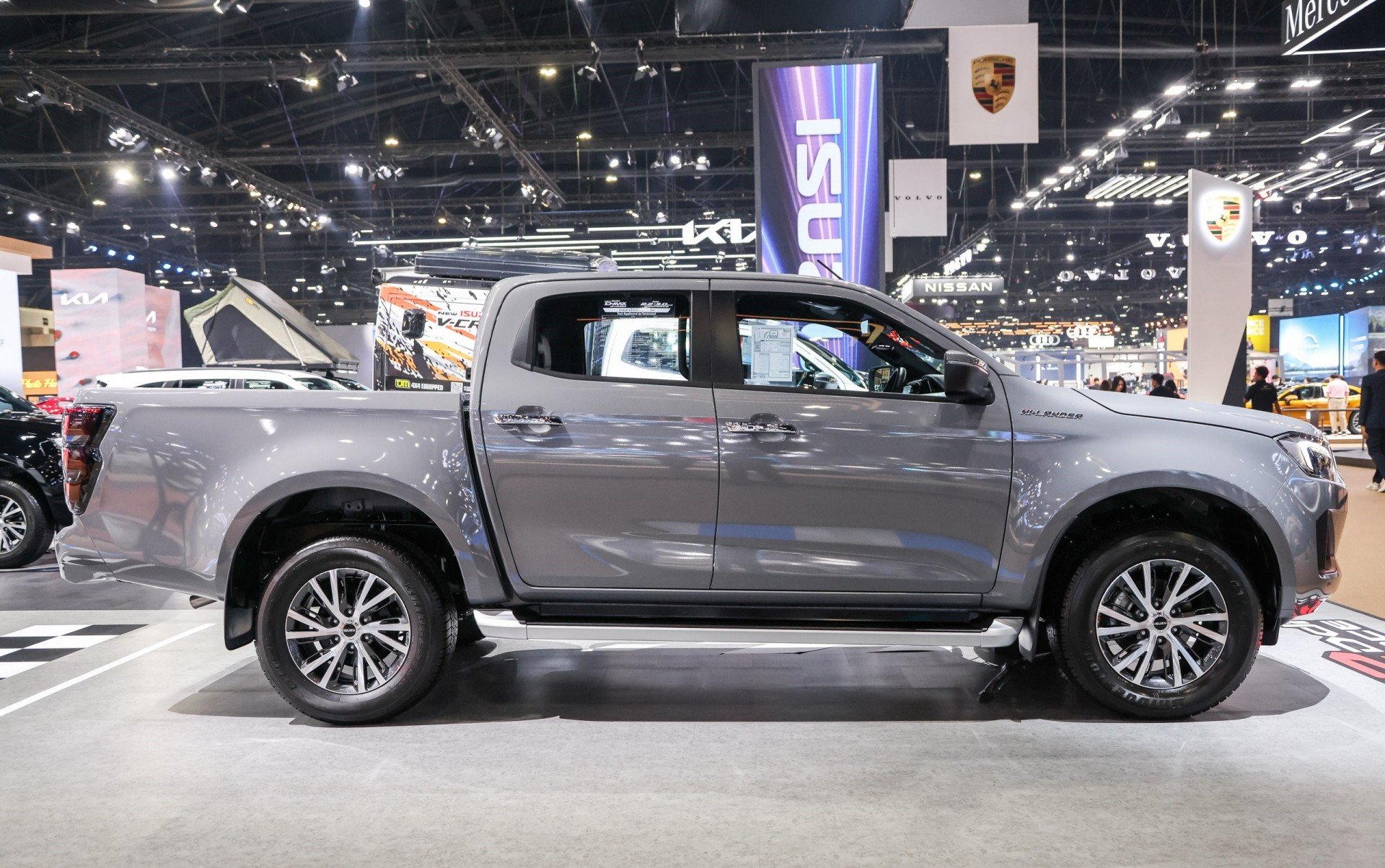 Bộ đôi Isuzu D-Max và Mu-X 2025 được trang bị động cơ 2.2L hoàn toàn mới