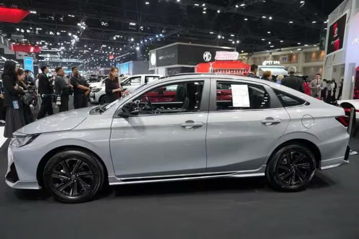 Toyota Vios 2025 ra mắt tại thị trường Thái Lan