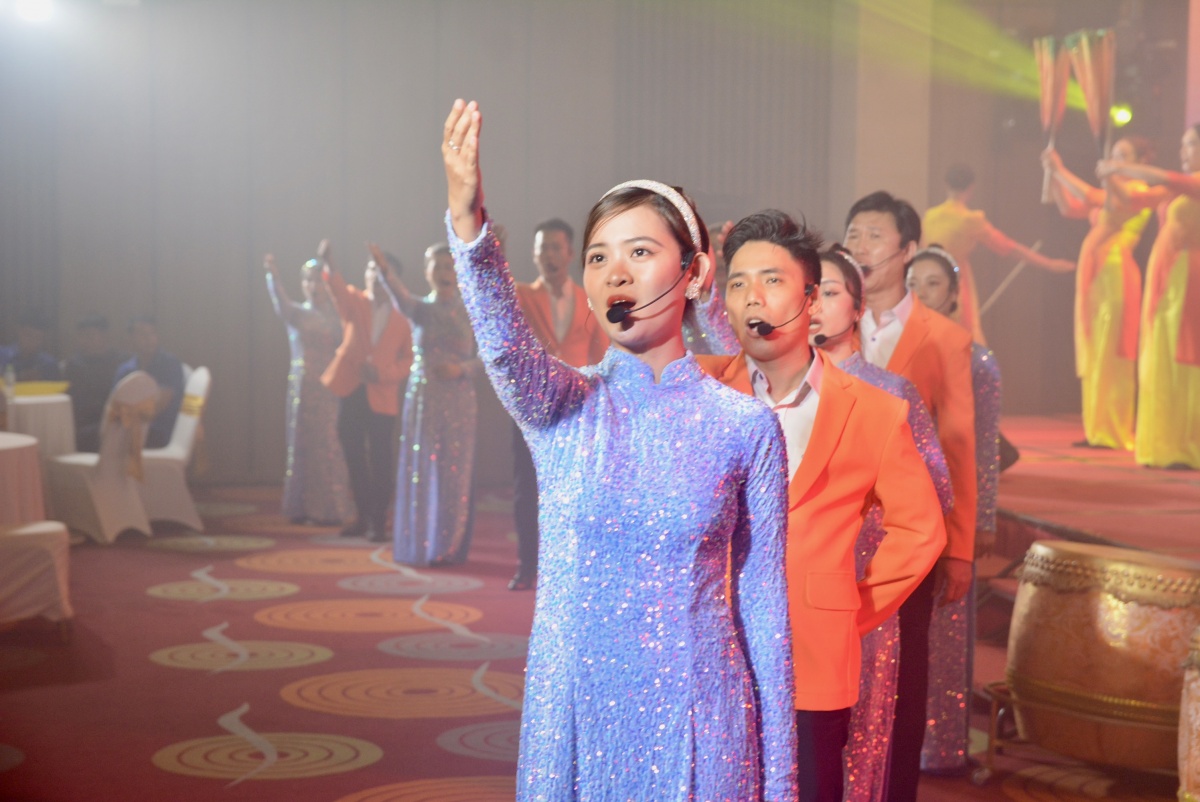 Đêm hội văn hóa thắm tình đoàn kết của người lao động Hàng hải Việt Nam Đêm hội văn hóa thắm tình đoàn kết của người lao động Hàng hải Việt Nam