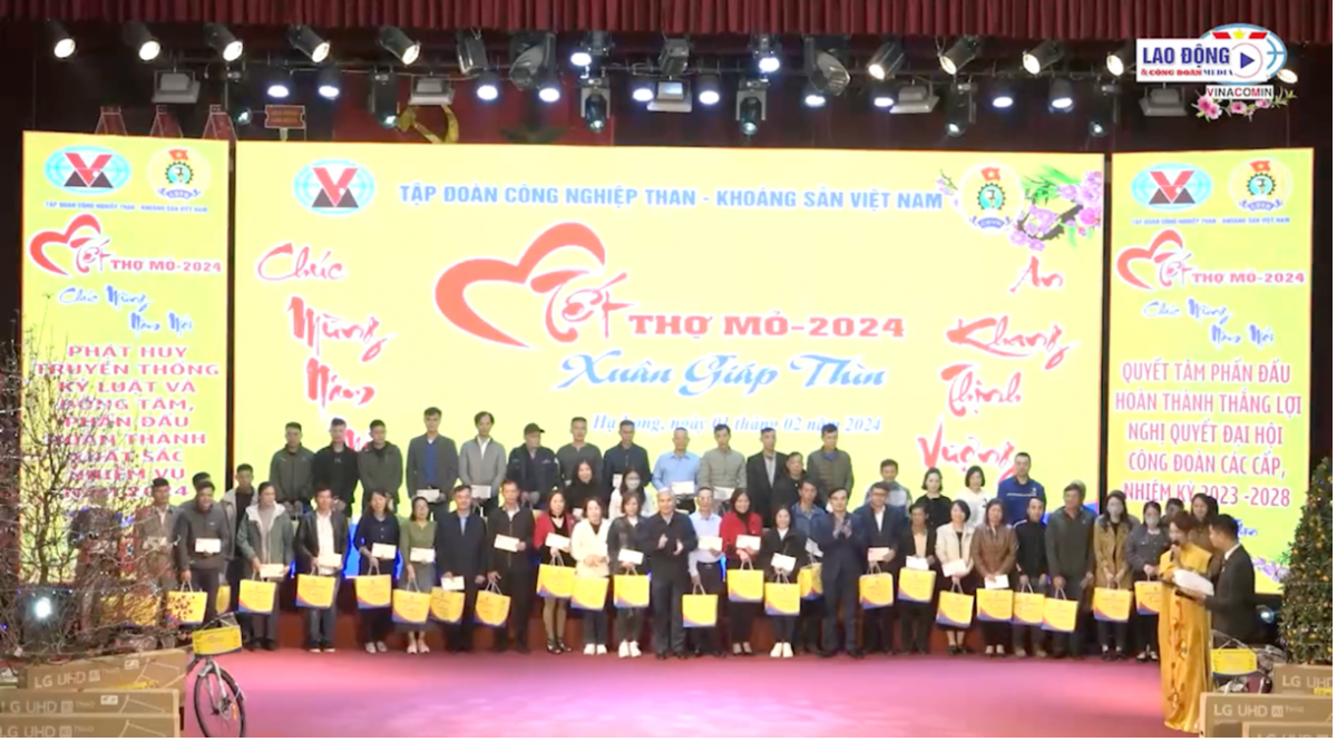 Người phụ nữ 34 năm gieo xuân cho thợ mỏ: Phó chủ tịch công đoàn han – khoáng sản Vệt Nam, chị Nguyễn Thị Minh Người phụ nữ 34 năm gieo xuân cho thợ mỏ: Phó chủ tịch công đoàn han – khoáng sản Vệt Nam, chị Nguyễn Thị Minh