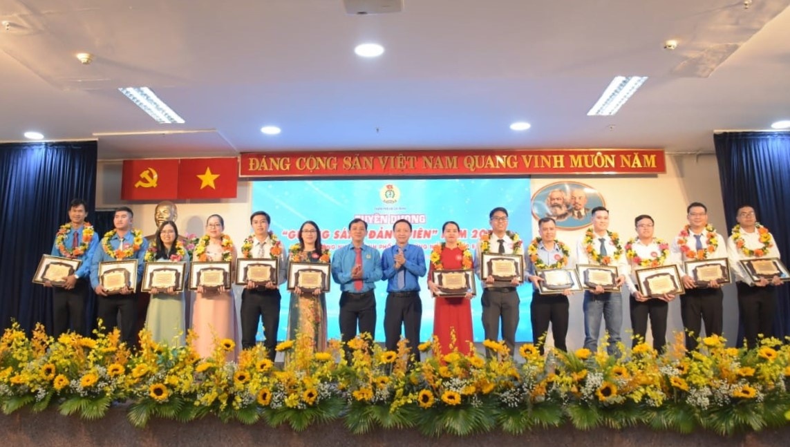 Người Đảng viên tiên phong: Từ công nhân sản xuất đến tấm gương lao động sáng tạo