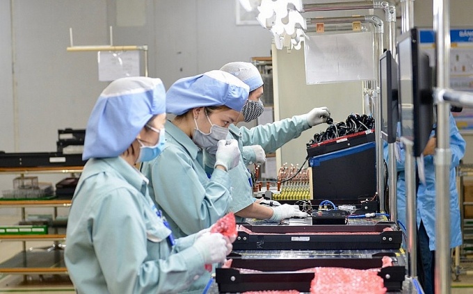 Một công đoàn hiện đại không thể đứng ngoài chiến lược phát triển của doanh nghiệp. Một công đoàn hiện đại không thể đứng ngoài chiến lược phát triển của doanh nghiệp.