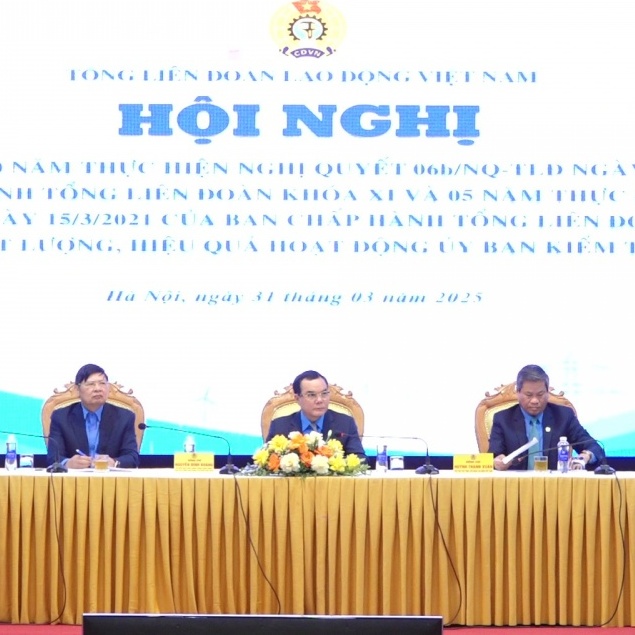 Nâng cao năng lực đội ngũ cán bộ kiểm tra công đoàn để làm mới công tác giám sát