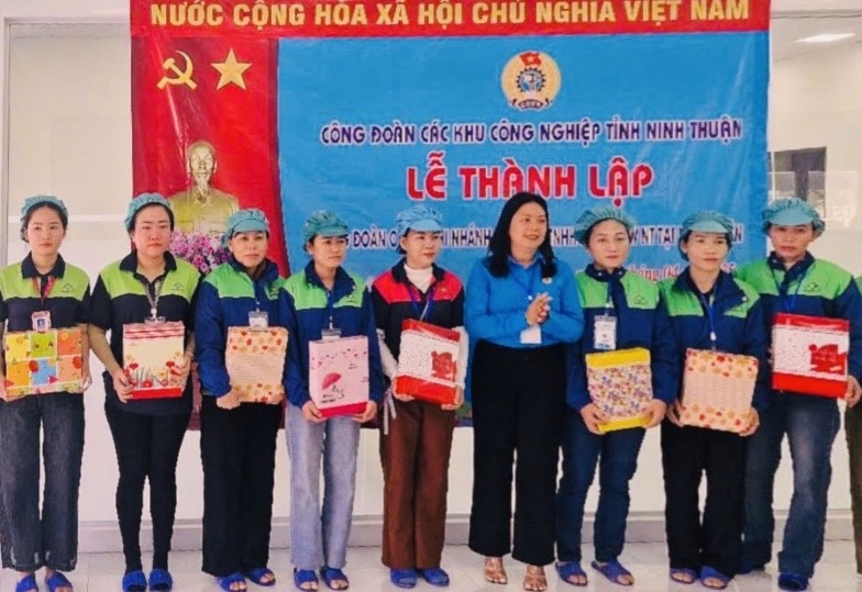 Công đoàn “thần tốc