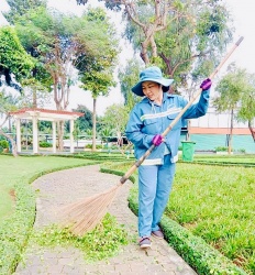 Người đảng viên bước ra từ những con đường sạch