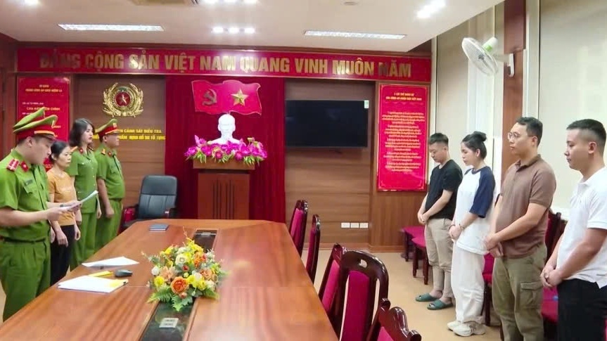 Viên “kẹo rau” đắng ngắt!