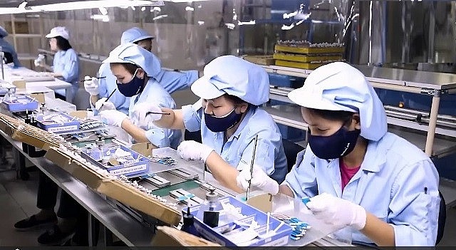 Trong thực tiễn sản xuất – kinh doanh, ở ngay các khu công nghiệp, tổ công đoàn, xưởng máy, hàng nghìn ý tưởng cải tiến nhỏ đã và đang nảy nở mỗi ngày.