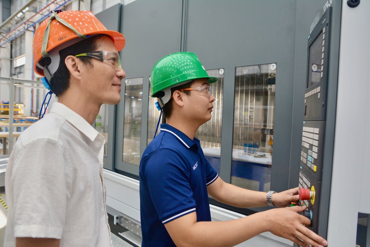 Đột phá khoa học công nghệ, chuyển đổi số và sứ mệnh mới của tổ chức Công đoàn Đột phá khoa học công nghệ, chuyển đổi số và sứ mệnh mới của tổ chức Công đoàn