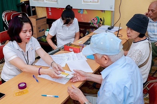 Đây là một hành động thể hiện sự quan tâm và trách nhiệm của Nhà nước đối với những người đã cống hiến sức lực suốt đời cho đất nước. Đây là một hành động thể hiện sự quan tâm và trách nhiệm của Nhà nước đối với những người đã cống hiến sức lực suốt đời cho đất nước.