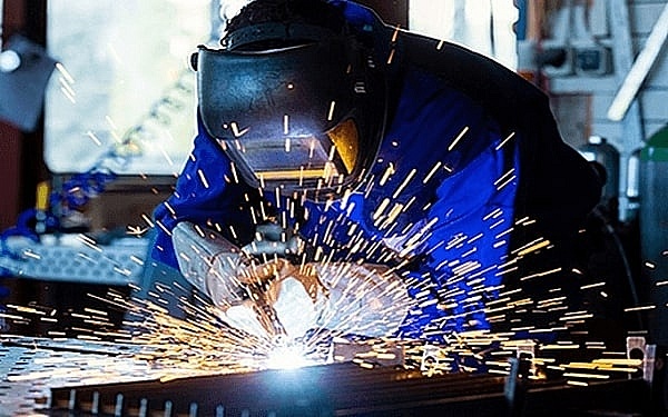 ới quy định mới, người lao động có thể yên tâm rằng nếu họ tiếp tục lao động, cống hiến, thì sau đó sẽ được hưởng thêm một khoản trợ cấp thiết thực.