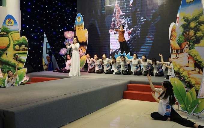 LĐLĐ tỉnh Thanh Hóa: Chăm lo cho nữ công đoàn viên ngày càng thiết thực, hiệu quả LĐLĐ tỉnh Thanh Hóa: Chăm lo cho nữ công đoàn viên ngày càng thiết thực, hiệu quả