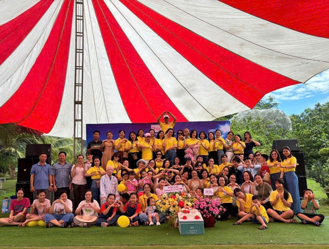 Có một niềm hạnh phúc ấm áp, dịu dàng